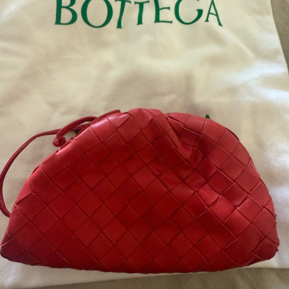 Bottega Intercito clutch red leather with straps